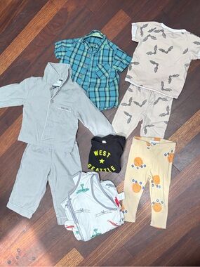 Mixed 2T Designer Clothing Bundle - Gray, Blue, Cream, Yellow Prints